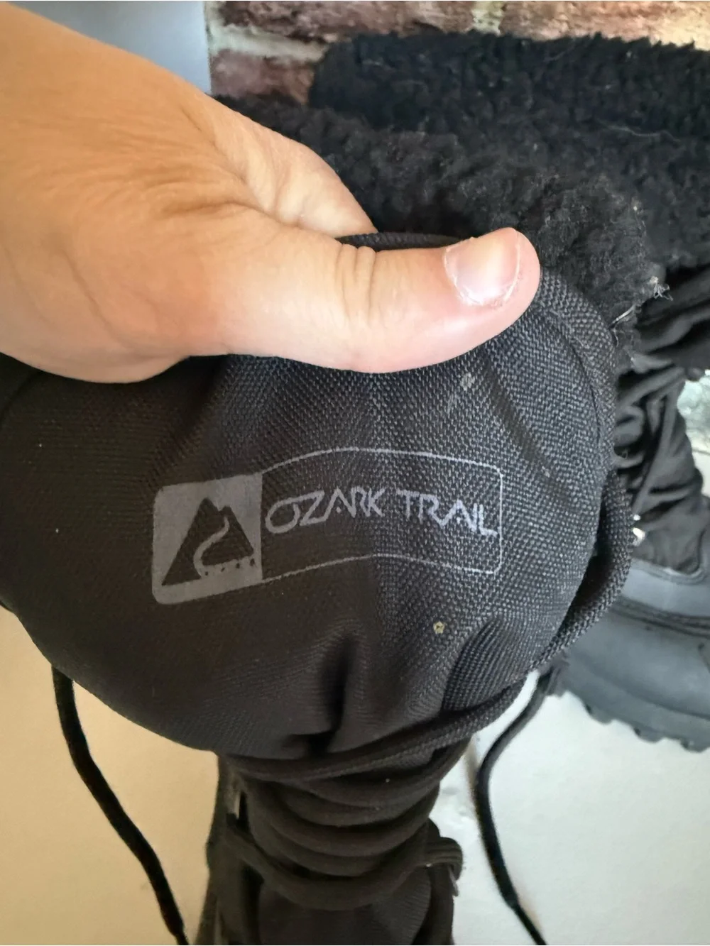 Ozark Trail‎ Black Lace-Up Insulated Snow Boots